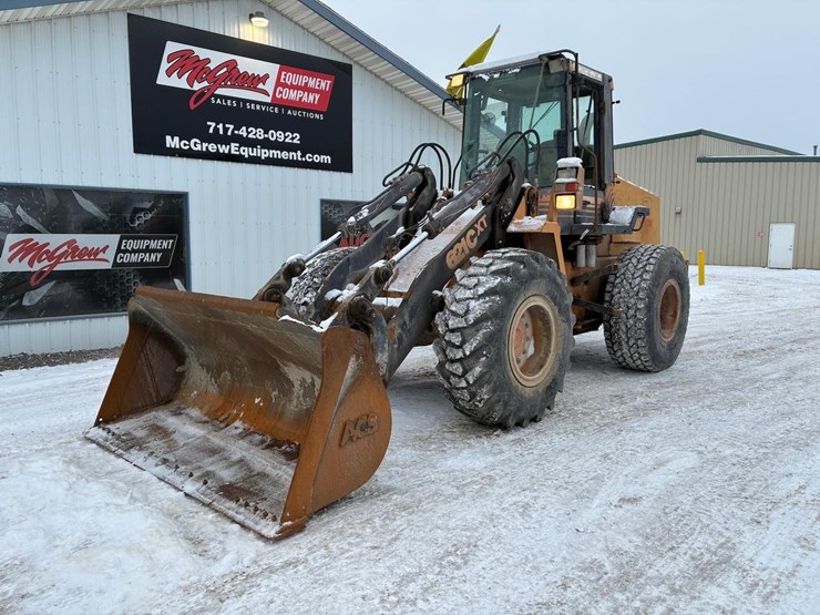 2001-case-621c-xt-image-2