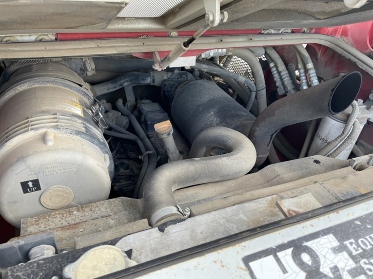 takeuchi-tl240-image-17