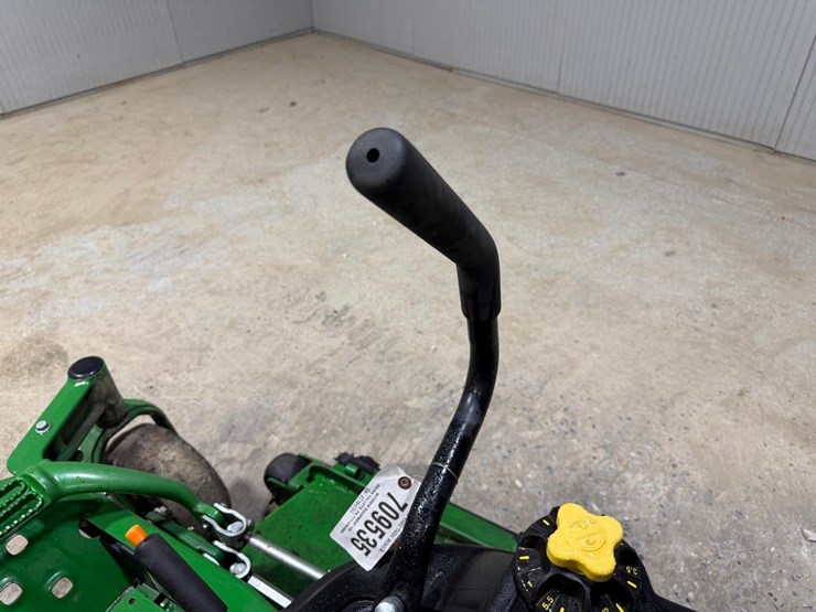 2019-john-deere-z960m-image-17