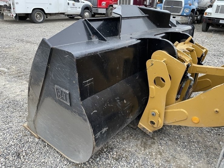 2014-caterpillar-930k-image-12