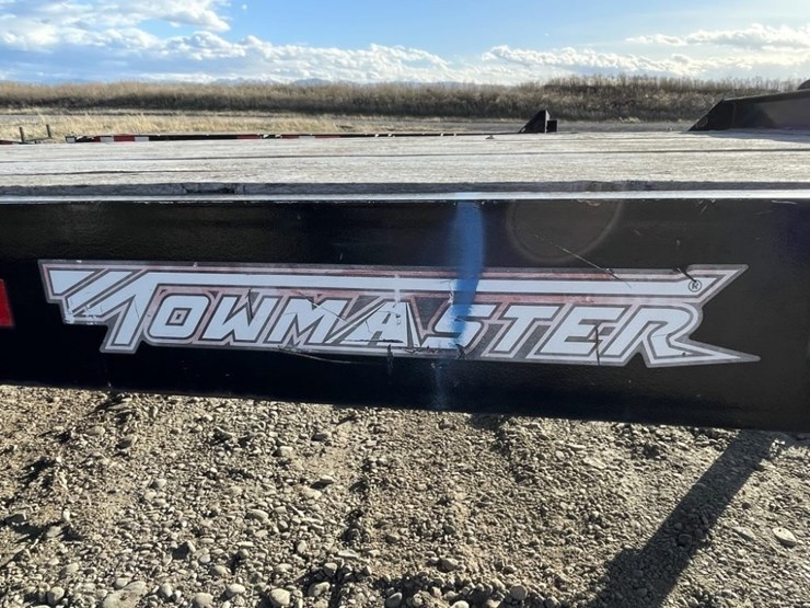 2016-towmaster-t30-image-6