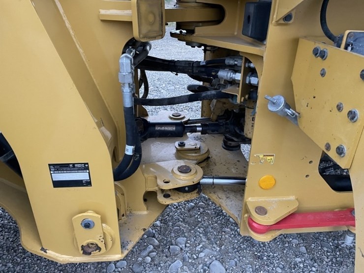 2014-caterpillar-930k-image-19