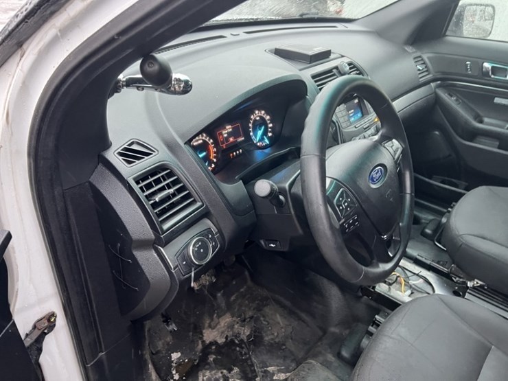 ford-explorer-image-21