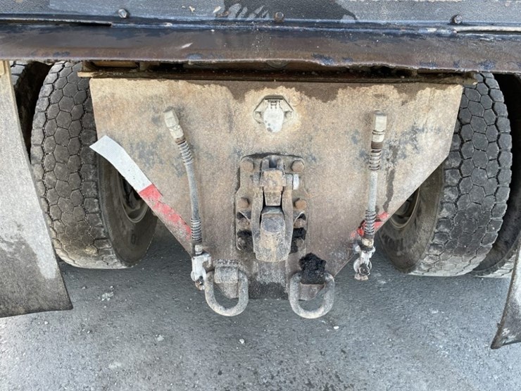 2014-western-star-4700sb-image-17