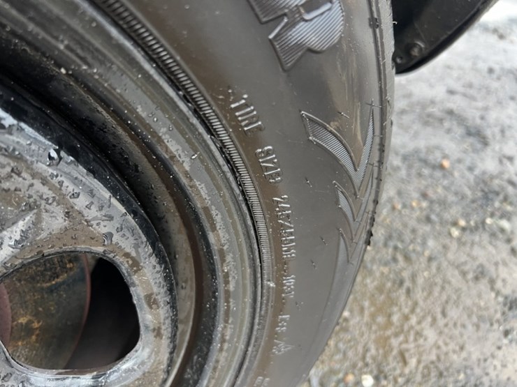 2018-ford-explorer-image-17