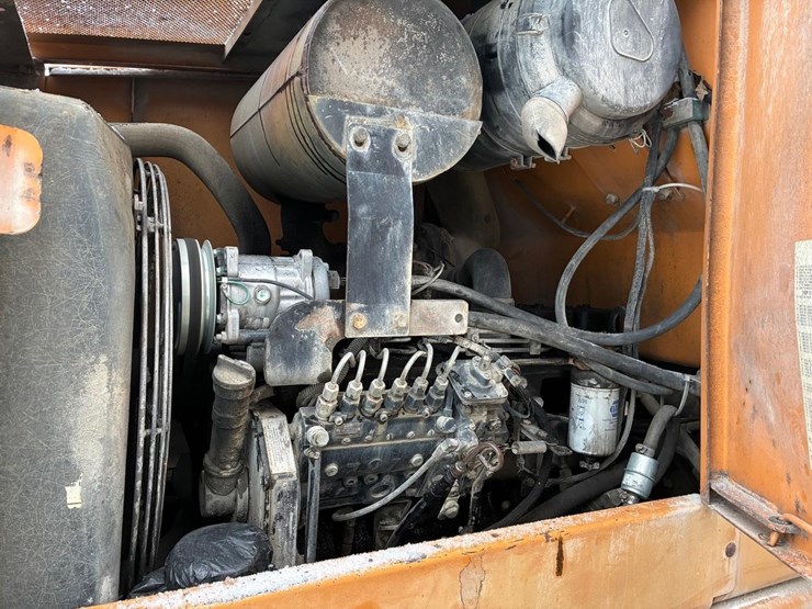 2001-case-621c-xt-image-15