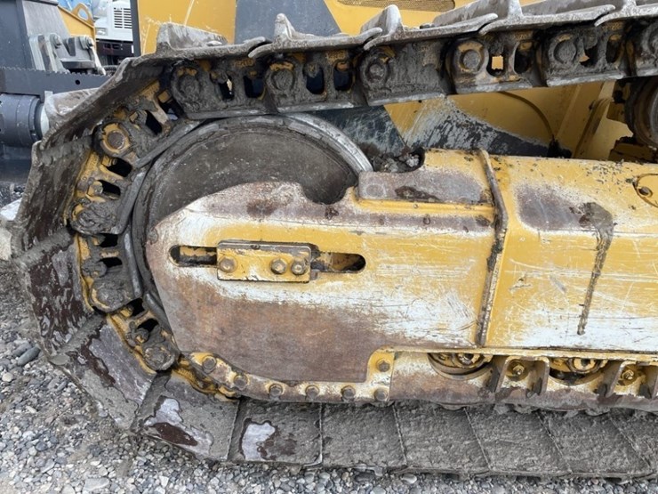 2022-deere-750l-image-14