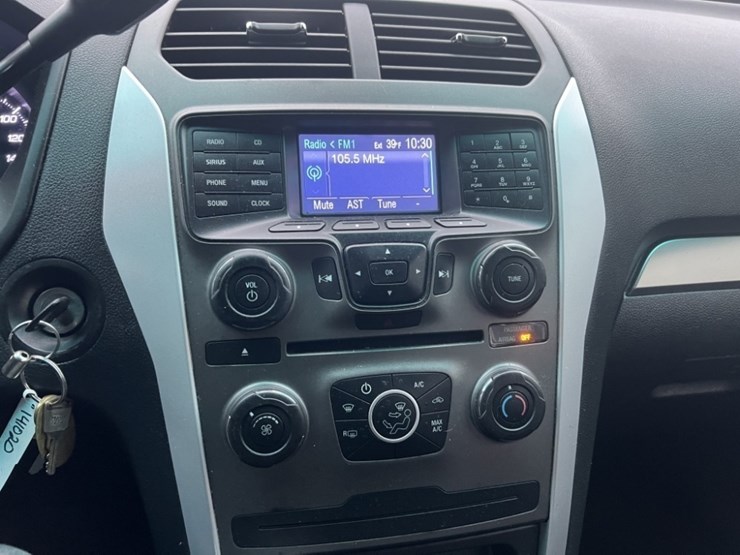 ford-explorer-image-25