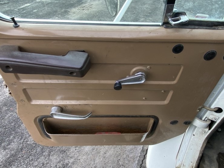 1988-international-s2600-image-24