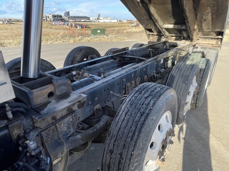 2014-western-star-4700sb-image-25