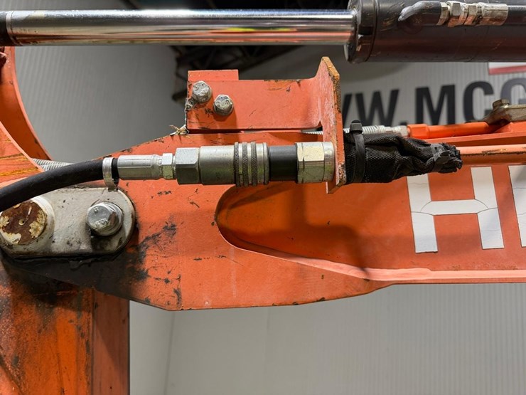 hitachi-zx35u-image-10