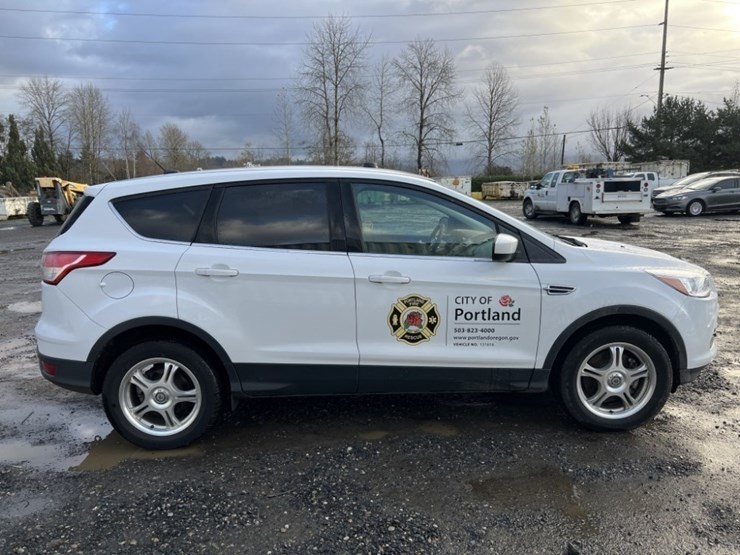 2013-ford-escape-image-3