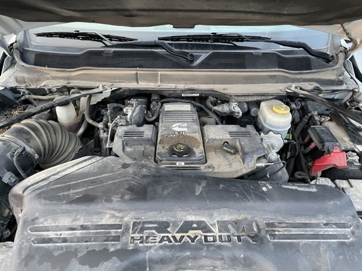 2022-dodge-3500-image-13