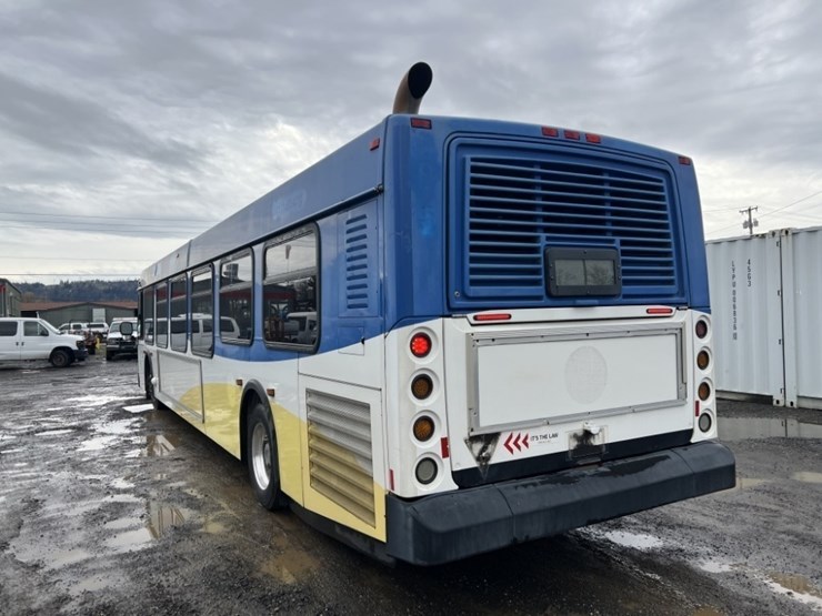 2009-new-flyer-40'-transit-bus-image-6