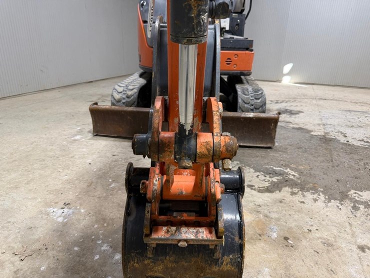 hitachi-zx35u-image-8