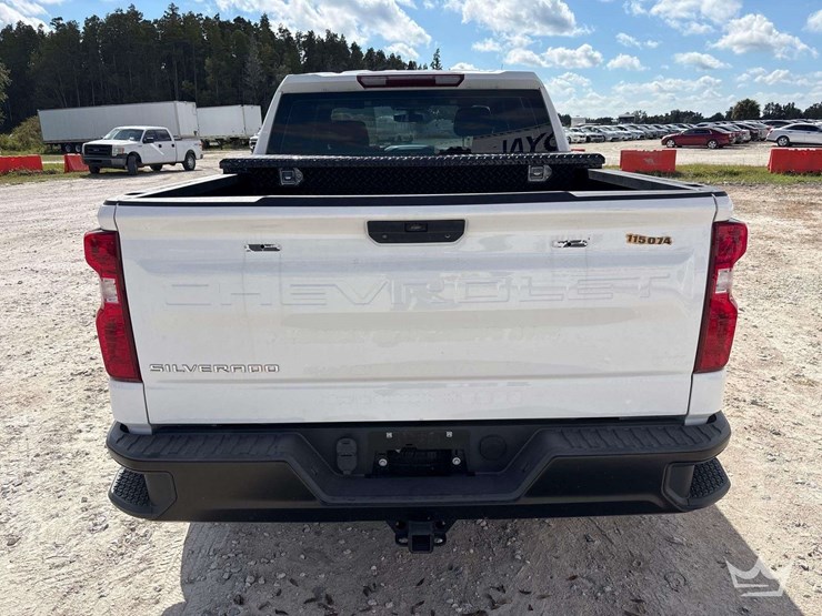 2022-chevrolet-1500-image-30