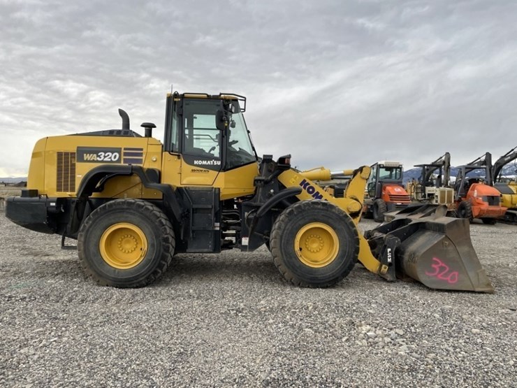 komatsu-wa320-8-image-6