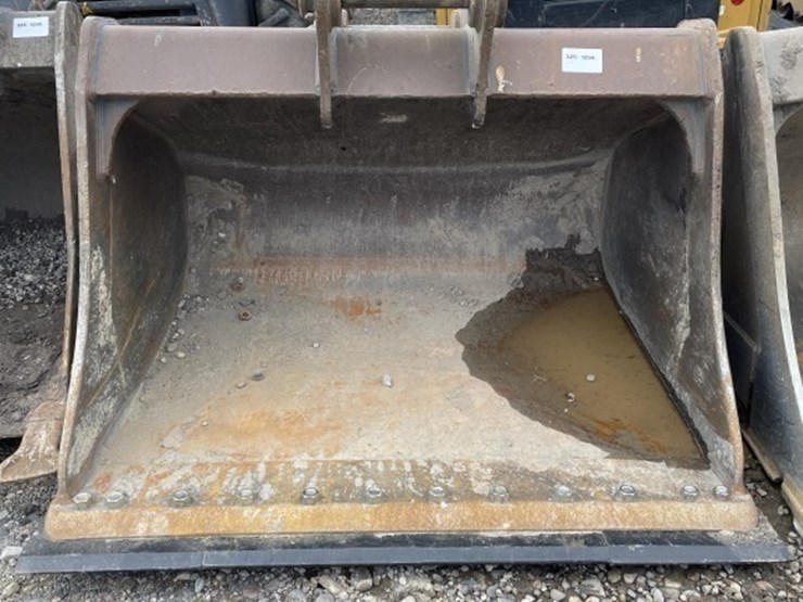 john-deere-245-image-1