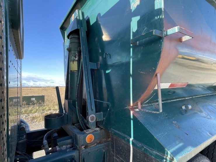 1998-peterbilt-379-image-33