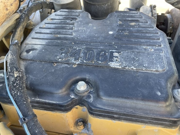 1998-peterbilt-379-image-30