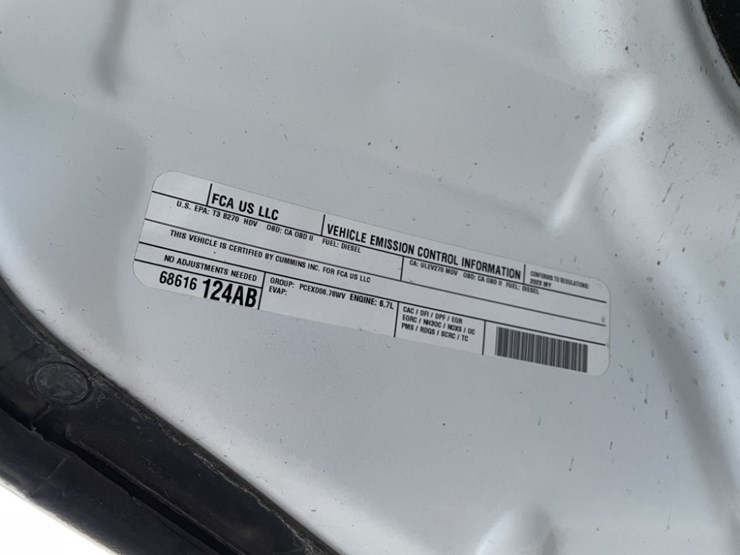 2022-dodge-3500-image-16