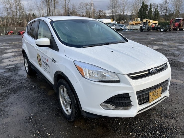 2013-ford-escape-image-2