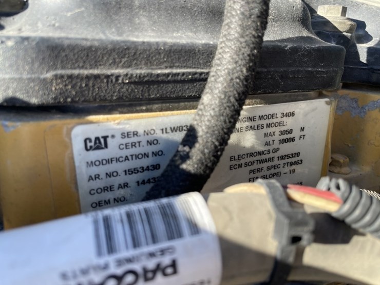 1998-peterbilt-379-image-31