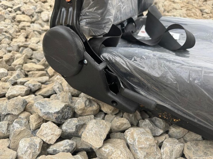 luxury-equipment-seat-image-6