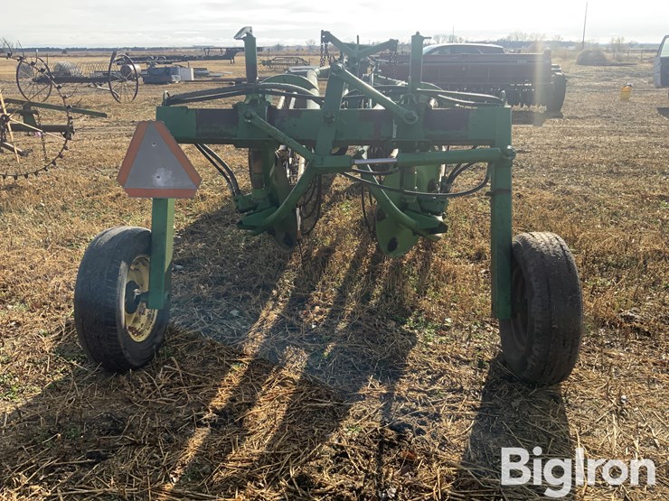 john-deere-700-image-6