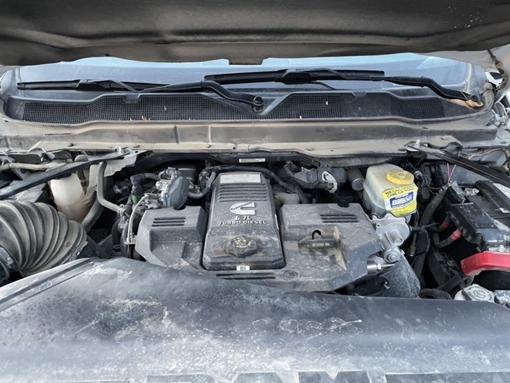 2022-dodge-3500-image-11