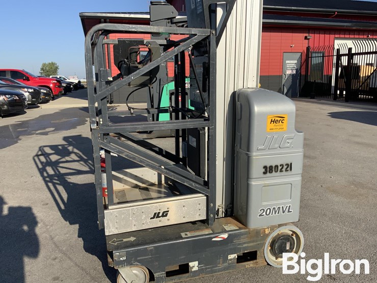 2018-jlg-mlv20-electric-self-propelled-vertical-manlift-image-13