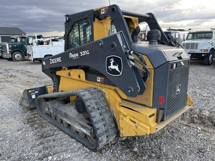 deere-331g-image-3