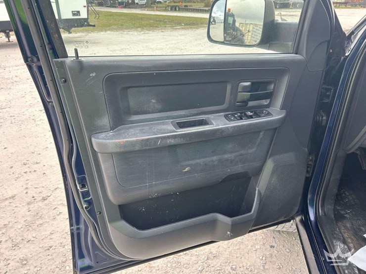 2012-dodge-2500-image-14