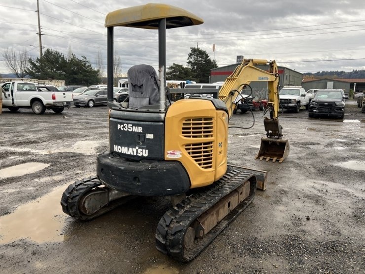 komatsu-pc35mr-2-image-4