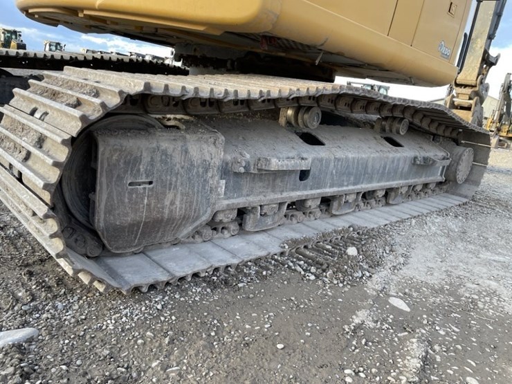 deere-345g-lc-image-25