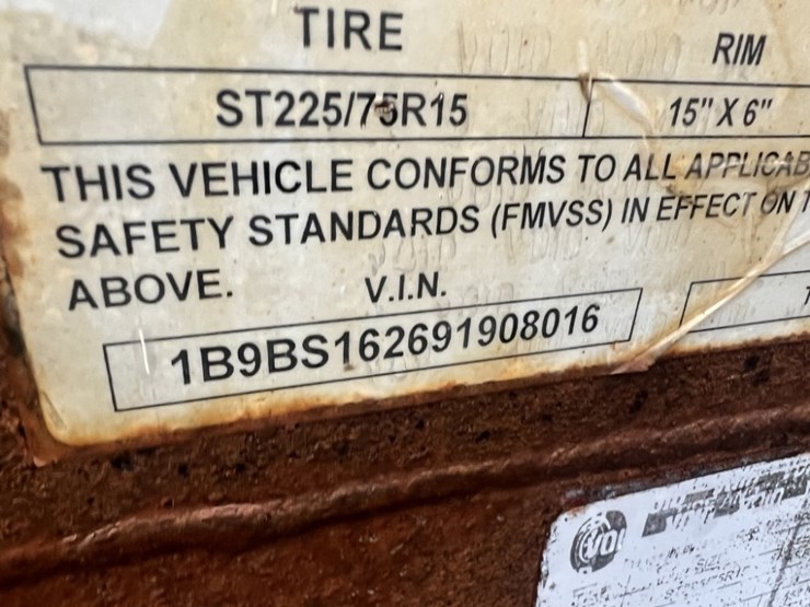 2008-bentley-t/a-sno-cat-trailer-image-8