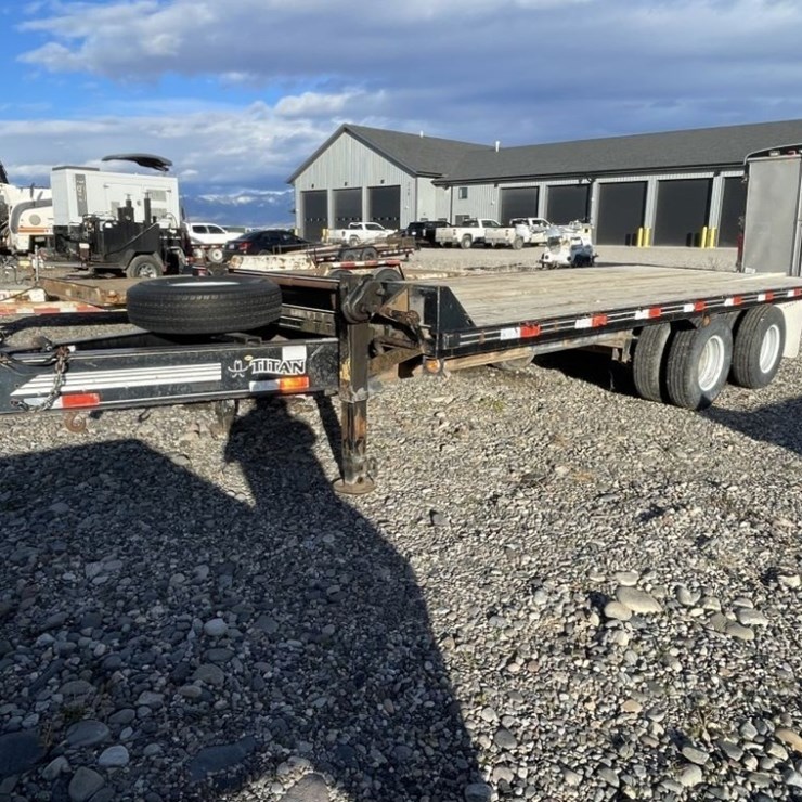 TITAN TRAILER