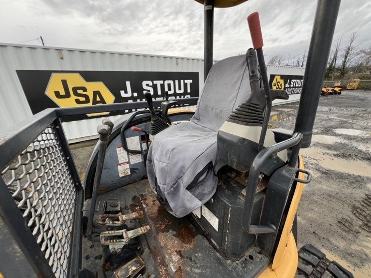 komatsu-pc35mr-2-image-26