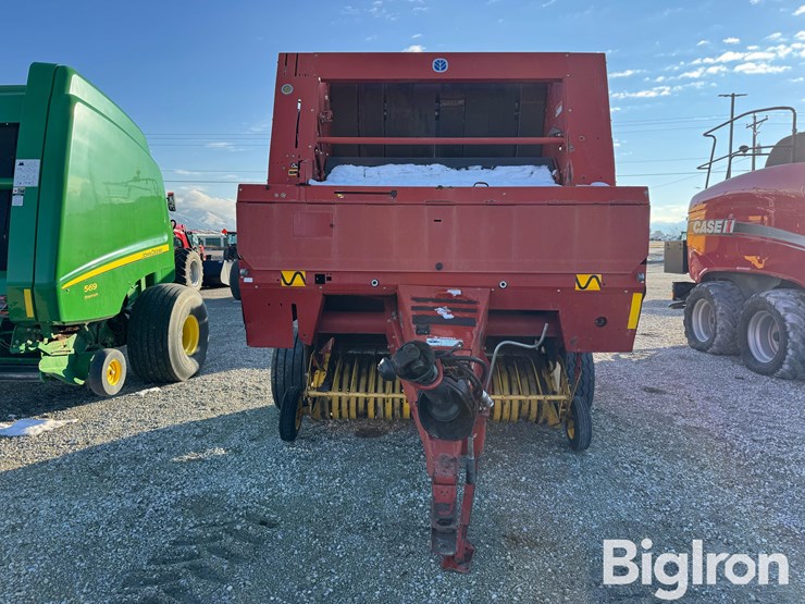 new-holland-688-image-2