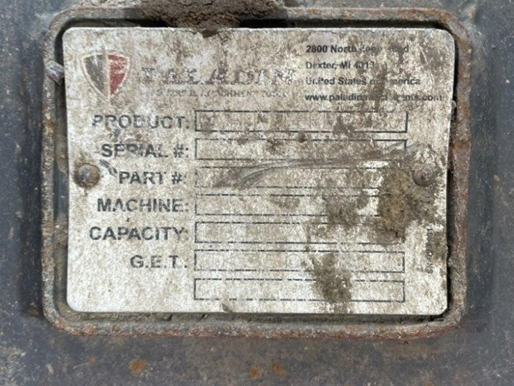 john-deere-345-image-3