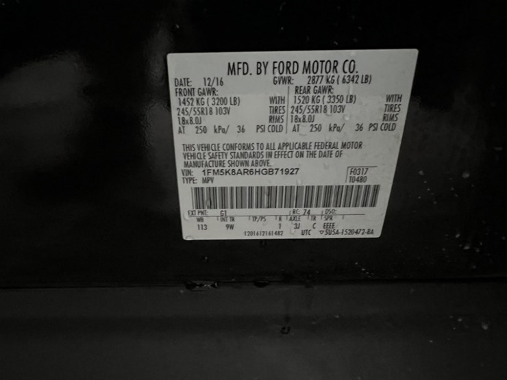 2017-ford-explorer-image-10