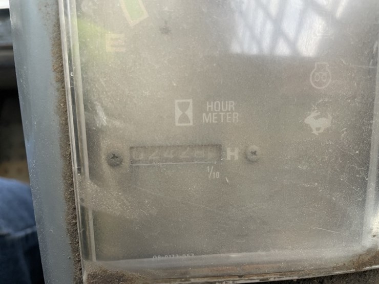 takeuchi-tl240-image-23