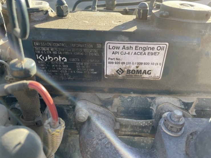 2019-bomag-bmp8500-image-10