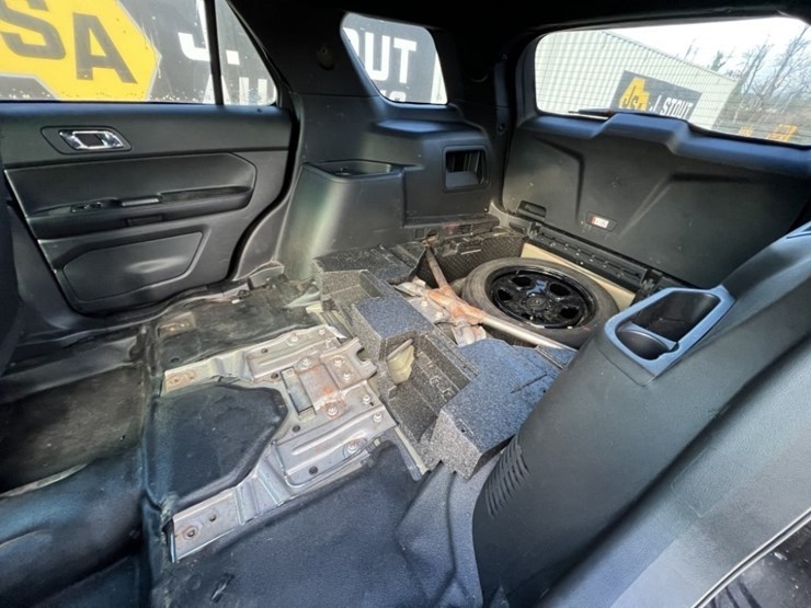 2016-ford-explorer-image-20