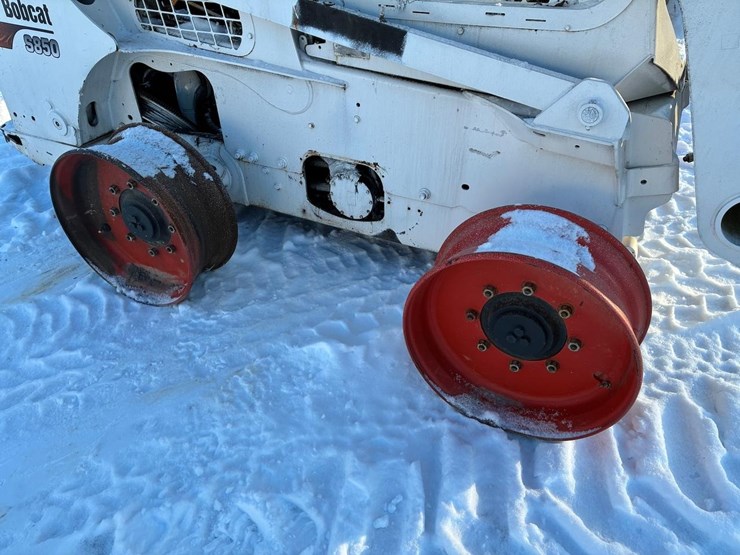 2020-bobcat-s850-image-9