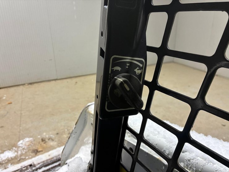 bobcat-t550-image-22