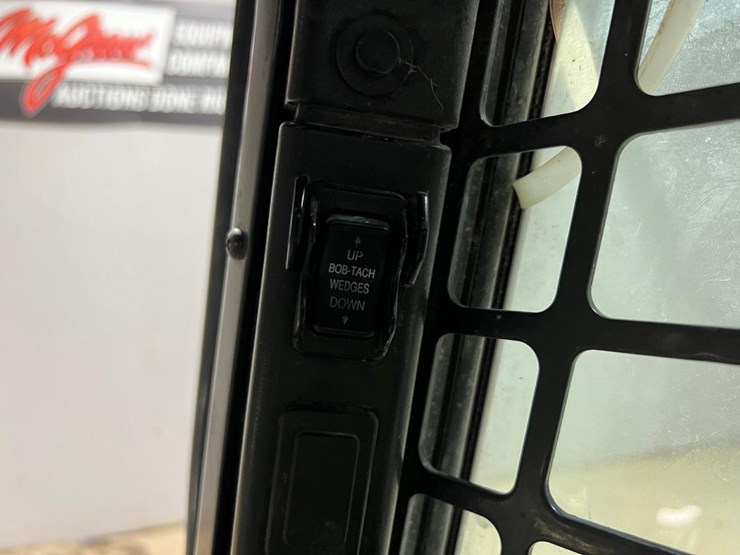 bobcat-s570-image-24