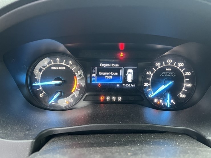 2017-ford-explorer-image-22