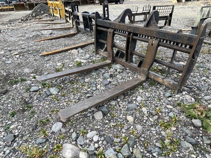 caterpillar-60-image-1