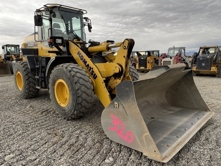 komatsu-wa320-8-image-7